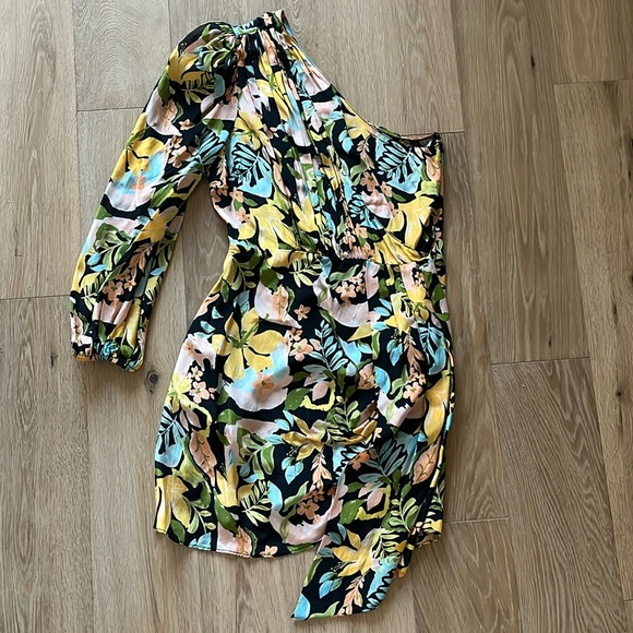 Saylor One Shoulder Nazila Dress Size Small - Picture 3 of 9